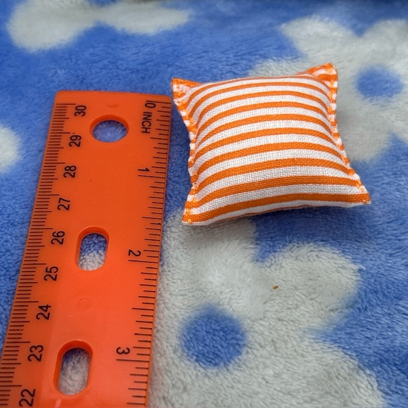 Colorful Miniature Pillows Set - Picture 7 of 8